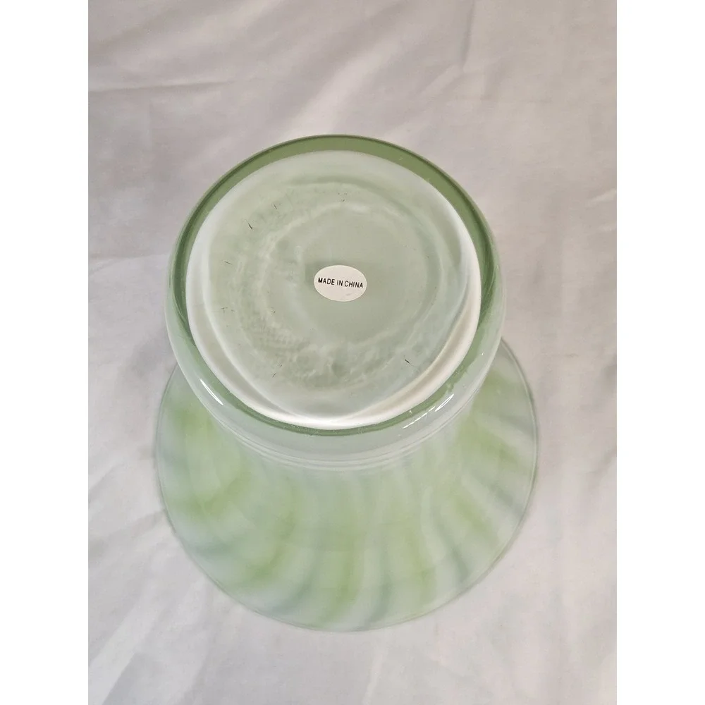 Lime Green White Swirl Art Glass‎ Vase Flared Trumpet Rim 9.5 Inch Hand Blown